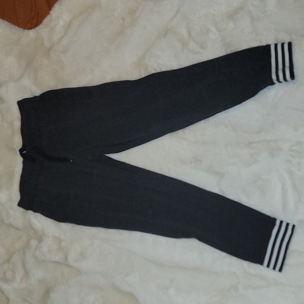 Adidas Cropped Sweatpants